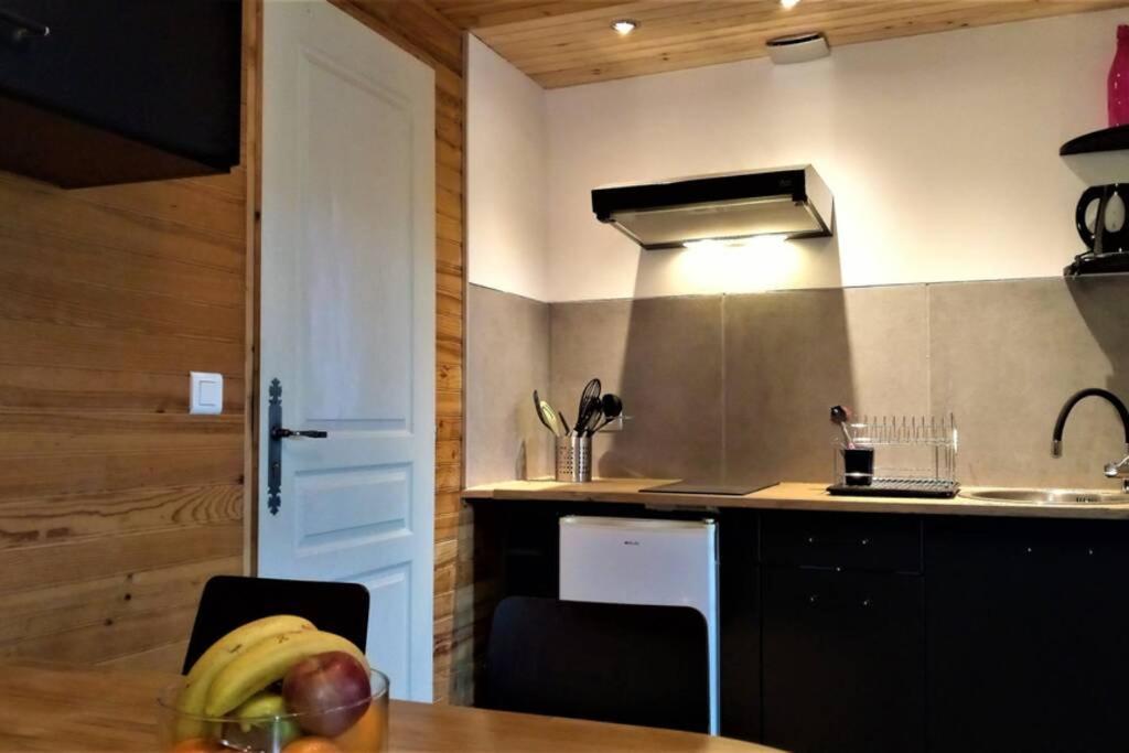 Studio 32M2 - Dans Propriete Avec Vue Imprenable Sur Le Lac Du Salagou Liausson Exteriör bild