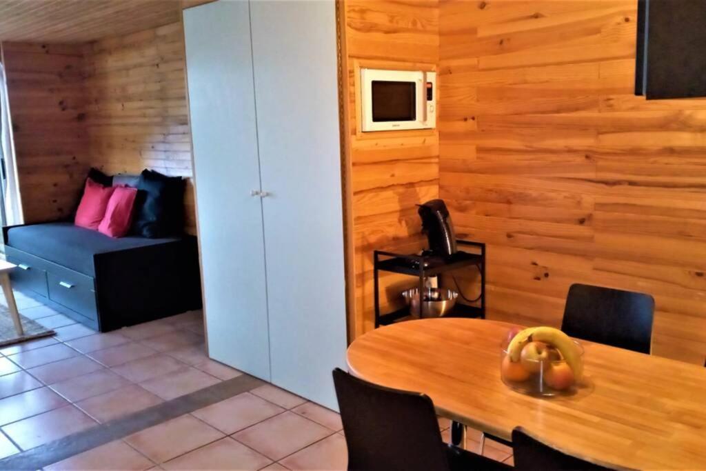 Studio 32M2 - Dans Propriete Avec Vue Imprenable Sur Le Lac Du Salagou Liausson Exteriör bild
